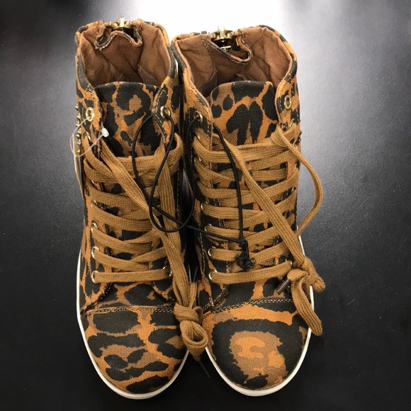 NWT FOREVER 21 ANIMAL PRINT HIGHTOP TENNIS SHOES - Picture 5 of 8